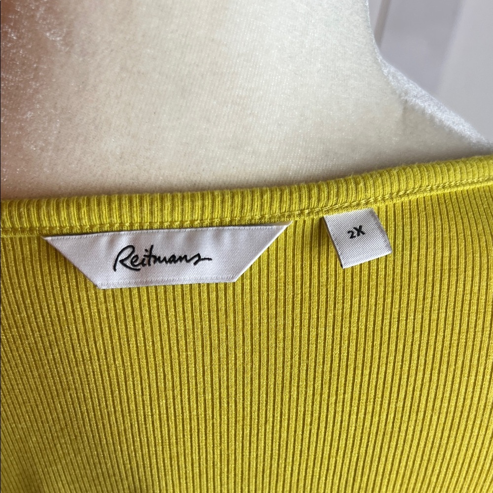 Chartreuse Yellow Sleeveless Women's Top - Picture 7 of 8
